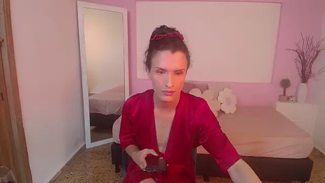 Snapshot of IsabelFernandez chatting on 29, 10, 2025 IsabelFernandez online show from 29, 10, 2025