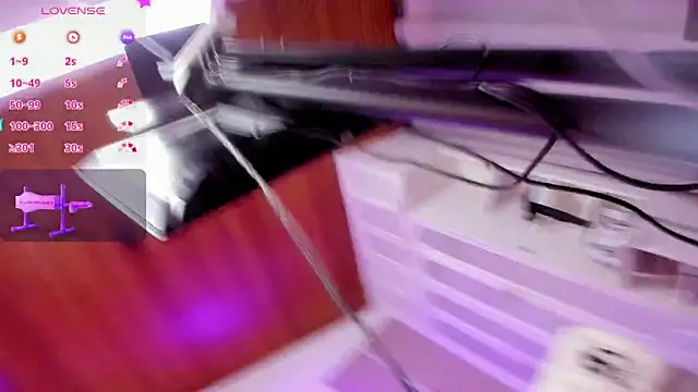 Snapshot of isa_vel chatting on 19, 10, 2025 isa vel online show from 19, 10, 2025