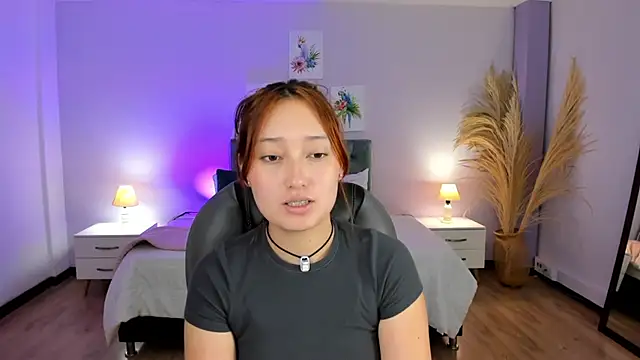 Snapshot of Samara_Hilton_2 chatting on 20, 10, 2025 Samara Hilton 2 online show from 20, 10, 2025