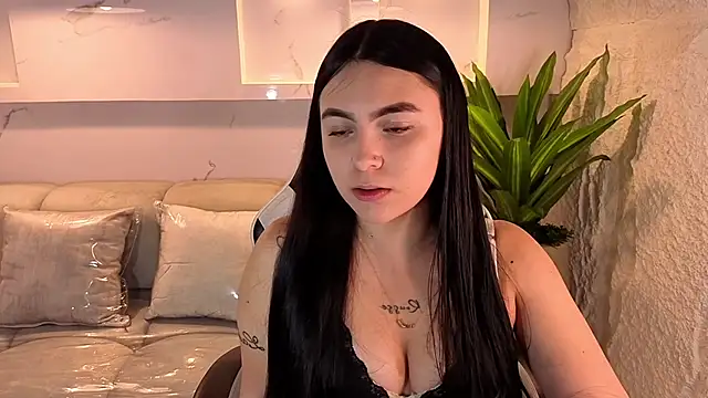 Snapshot of scarlett_smith_tp chatting on 17, 12, 2025 scarlett smith tp online show from 17, 12, 2025