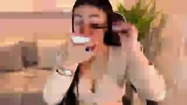 Snapshot of scarlett_smith_tp chatting on 18, 12, 2025 scarlett smith tp online show from 18, 12, 2025