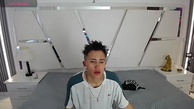 oblivionlove online show from 2, 2, 2026