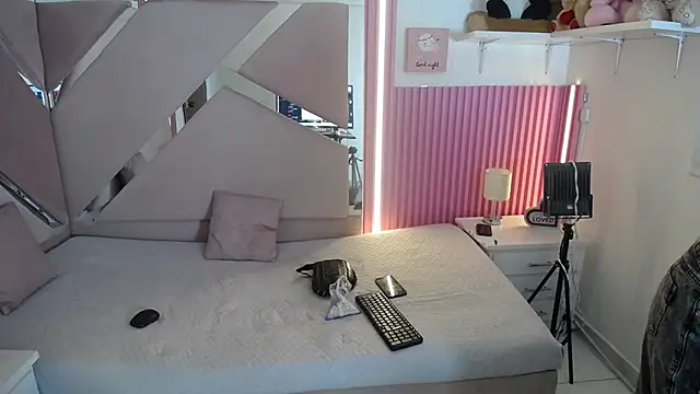 oblivionlove online show from 19, 5, 2026