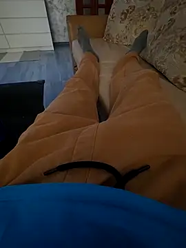 Snapshot of Foxbiker chatting on 17, 10, 2025 Foxbiker online show from 17, 10, 2025