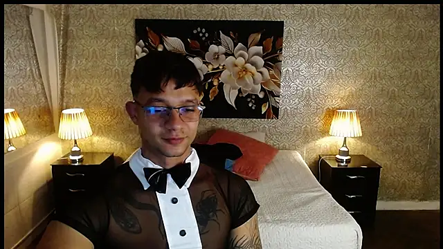 Snapshot of mike_wills3 chatting on 12, 11, 2025 mike wills3 online show from 12, 11, 2025