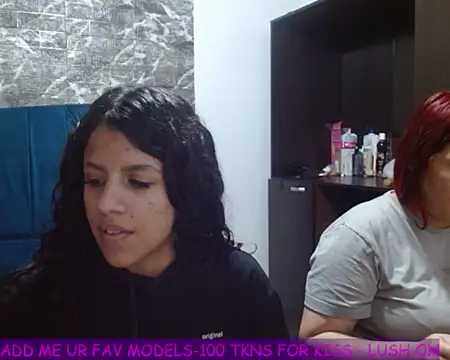 Snapshot of LITTLEKITTY19 chatting on 29, 5, 2026 LITTLEKITTY19 online show from 29, 5, 2026