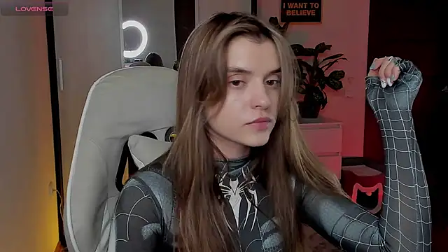 Snapshot of CharmingVixen chatting on 24, 9, 2025 CharmingVixen online show from 24, 9, 2025