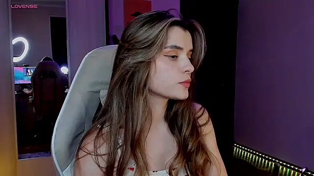 Snapshot of CharmingVixen chatting on 13, 10, 2025 CharmingVixen online show from 13, 10, 2025