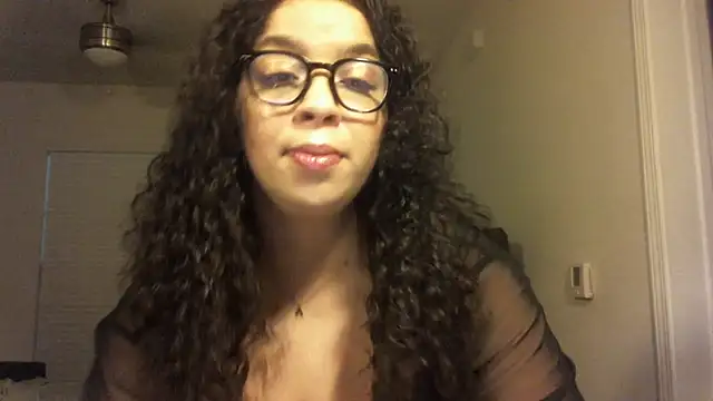 Snapshot of lotuzpetals chatting on 30, 9, 2025 lotuzpetals online show from 30, 9, 2025