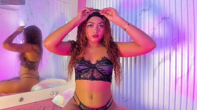 Snapshot of Missdionne_curly chatting on 16, 10, 2025 Missdionne curly online show from 16, 10, 2025