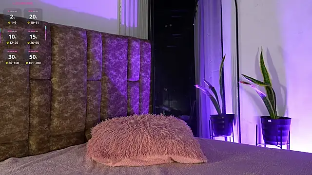 Missdionne curly online show from 9, 4, 2026