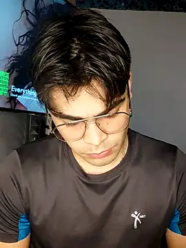 Snapshot of Mason_grey chatting on 4, 11, 2025 Mason grey online show from 4, 11, 2025