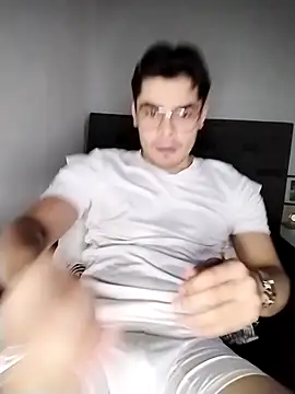 Snapshot of Mason_grey chatting on 8, 11, 2025 Mason grey online show from 8, 11, 2025