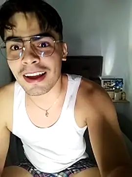 Snapshot of Mason_grey chatting on 16, 12, 2025 Mason grey online show from 16, 12, 2025