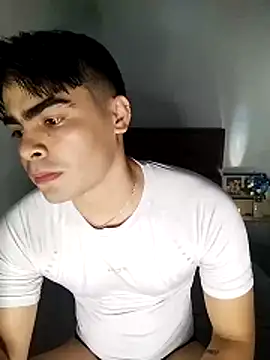 Snapshot of Mason_grey chatting on 17, 12, 2025 Mason grey online show from 17, 12, 2025