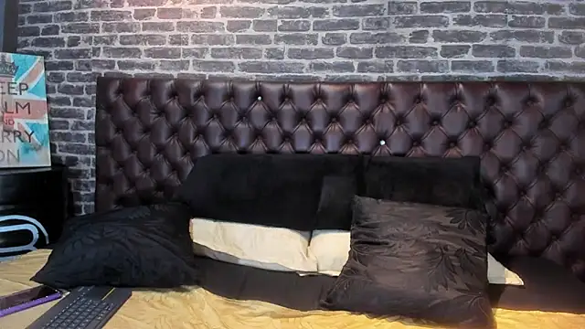 Snapshot of Meli28_ chatting on 25, 9, 2025 Meli28 online show from 25, 9, 2025