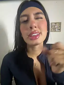 Snapshot of Julieta_Duque chatting on 16, 6, 2026 Julieta Duque online show from 16, 6, 2026
