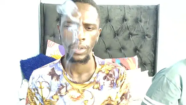 Snapshot of Dandelion_enigman chatting on 1, 11, 2025 Dandelion enigman online show from 1, 11, 2025