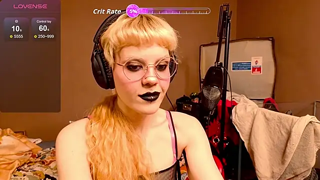 tacodeluxxxe online show from 2, 12, 2025