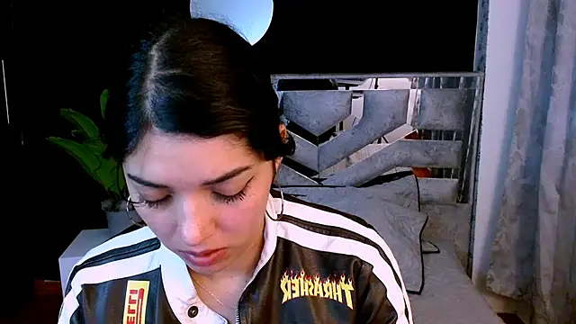 Snapshot of dreams_girl chatting on 27, 9, 2025 dreams girl online show from 27, 9, 2025