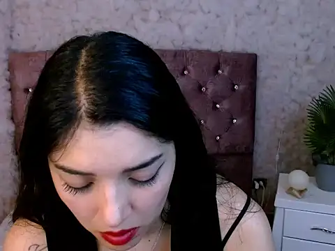 Snapshot of dreams_girl chatting on 22, 10, 2025 dreams girl online show from 22, 10, 2025