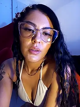 Snapshot of ValeNiitaLuv chatting on 10, 10, 2025 ValeNiitaLuv online show from 10, 10, 2025