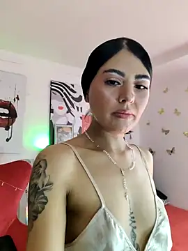Snapshot of ValeNiitaLuv chatting on 19, 4, 2026 ValeNiitaLuv online show from 19, 4, 2026