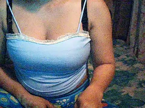 Snapshot of Hot_aya0516 chatting on 3, 10, 2025 Hot aya0516 online show from 3, 10, 2025