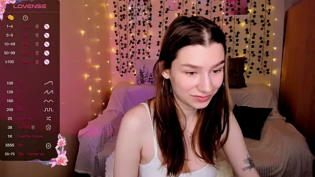 LinaBlossom  online show from 22, 11, 2025