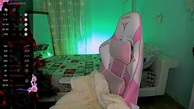 LinaBlossom  online show from 17, 12, 2025