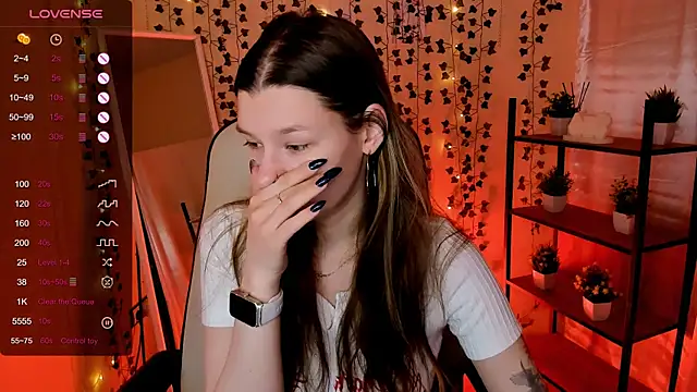 LinaBlossom  online show from 14, 5, 2026