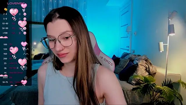 LinaBlossom  online show from 21, 5, 2026