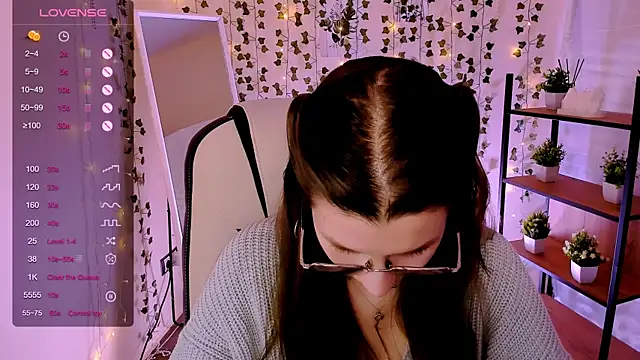 LinaBlossom  online show from 24, 5, 2026