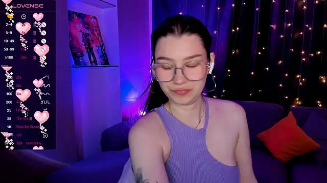 LinaBlossom  online show from 6, 7, 2026