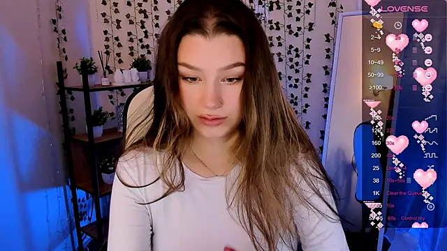LinaBlossom  online show from 11, 7, 2026
