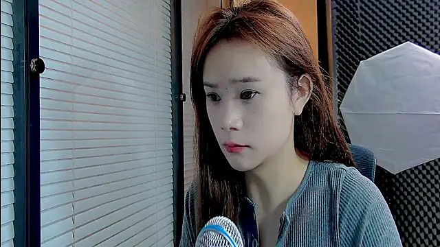 Snapshot of YY-27 chatting on 21, 9, 2025 YY-27 online show from 21, 9, 2025