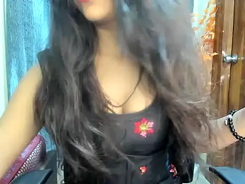 Snapshot of Sweey_Bebo chatting on 3, 10, 2025 Sweey Bebo online show from 3, 10, 2025