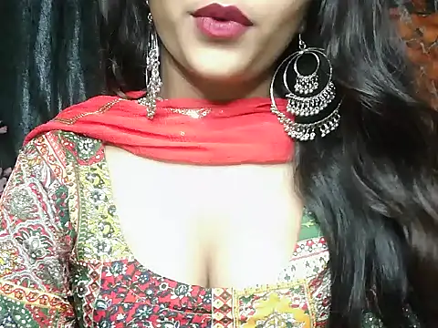 Snapshot of Sweey_Bebo chatting on 11, 10, 2025 Sweey Bebo online show from 11, 10, 2025