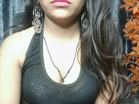 Snapshot of Sweey_Bebo chatting on 12, 10, 2025 Sweey Bebo online show from 12, 10, 2025