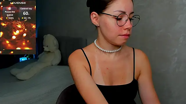 Snapshot of fun_nd_bun chatting on 27, 6, 2026 fun nd bun online show from 27, 6, 2026