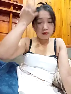 Snapshot of Suzuki_see chatting on 23, 10, 2025 Suzuki see online show from 23, 10, 2025