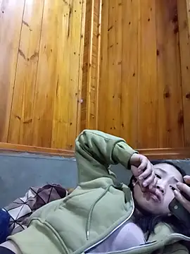 Snapshot of Suzuki_see chatting on 4, 11, 2025 Suzuki see online show from 4, 11, 2025