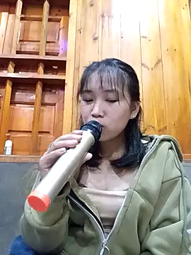 Snapshot of Suzuki_see chatting on 6, 11, 2025 Suzuki see online show from 6, 11, 2025