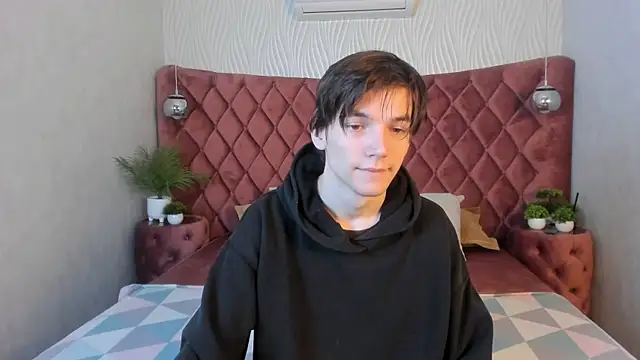 Snapshot of alfred_joness chatting on 31, 10, 2025 alfred joness online show from 31, 10, 2025