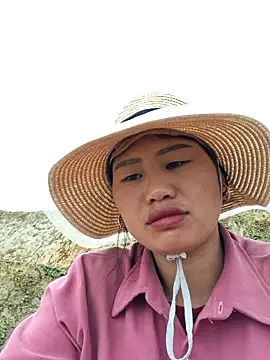 Snapshot of diamond-- chatting on 5, 4, 2026 diamond-- online show from 5, 4, 2026