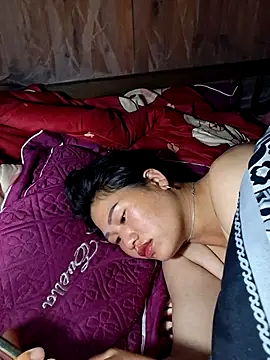 Snapshot of diamond-- chatting on 10, 4, 2026 diamond-- online show from 10, 4, 2026