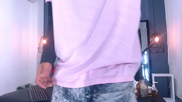 Snapshot of Daniel_delux_ chatting on 2, 10, 2025 Daniel delux online show from 2, 10, 2025