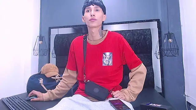 Snapshot of Daniel_delux_ chatting on 20, 10, 2025 Daniel delux online show from 20, 10, 2025