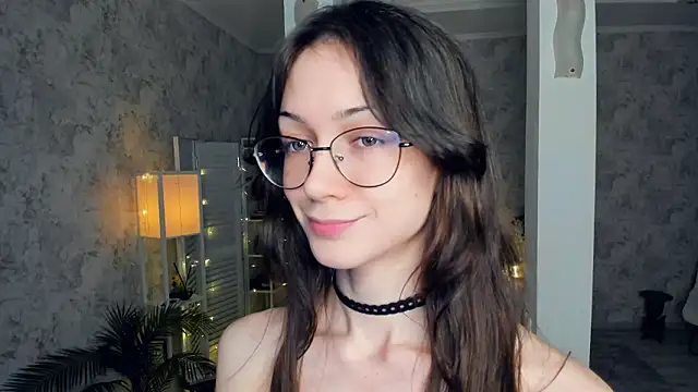 Snapshot of ReneeLippeatt chatting on 3, 2, 2026 ReneeLippeatt online show from 3, 2, 2026