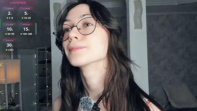 Snapshot of ReneeLippeatt chatting on 6, 2, 2026 ReneeLippeatt online show from 6, 2, 2026